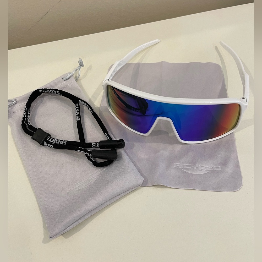 Mirrored Cycling Sunglasses with blue/multicolor lens. UV protection. NEW